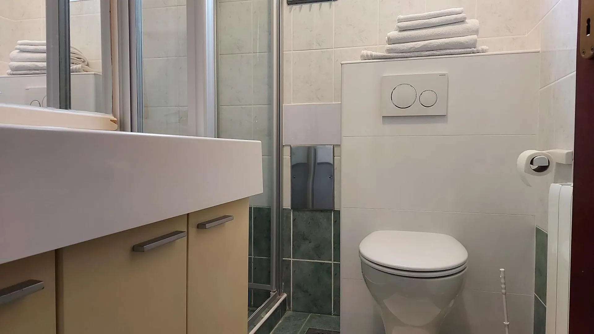 Gorgonia Apartments & Suites Verunic